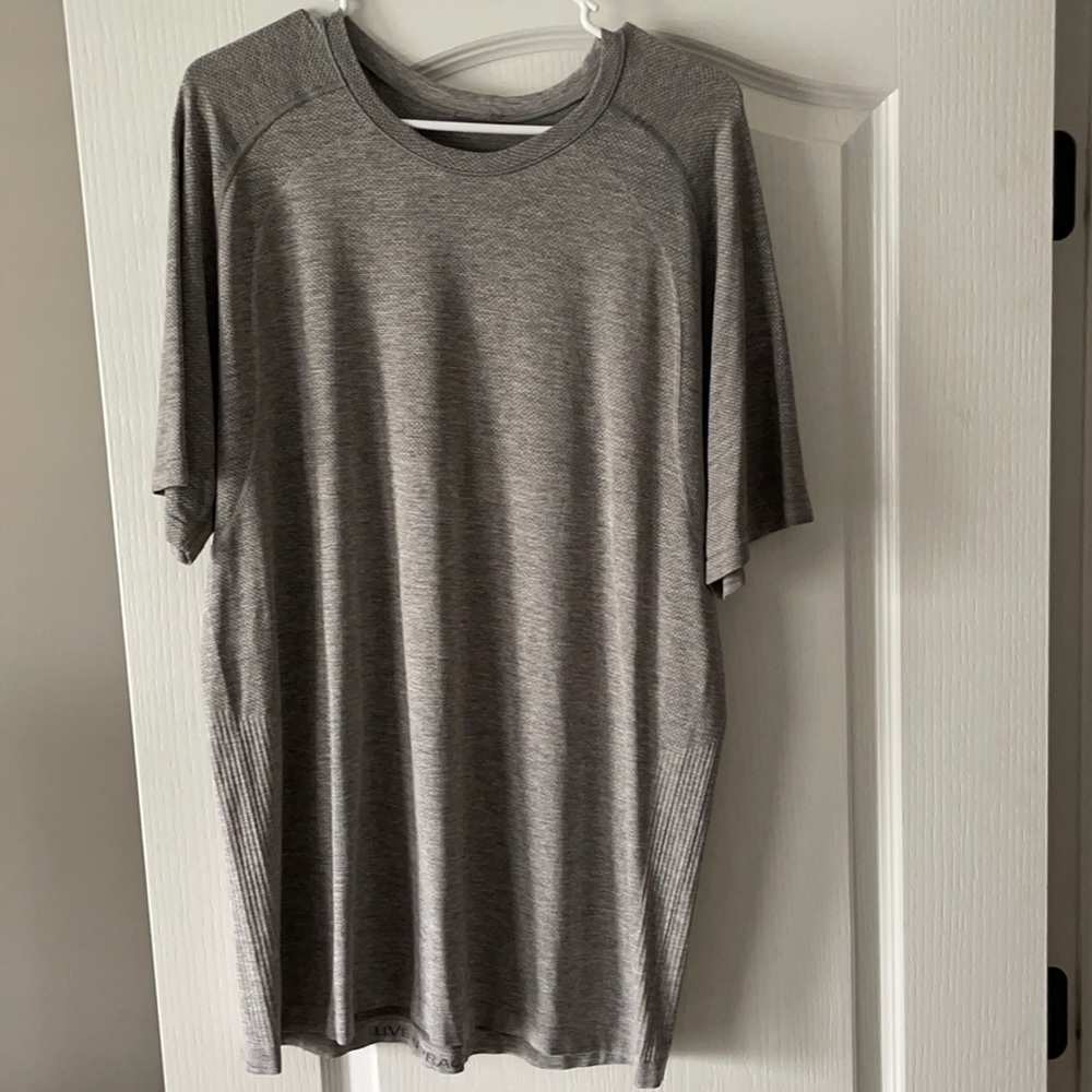 Metal vent tech 2.0 Short Sleeve